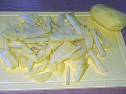 нарезать картошку соломкой